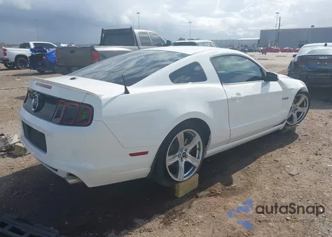 2013 Ford Mustang Gt Premium z USA, uszkodzony, nr VIN 1ZVBP8CF9D5282003